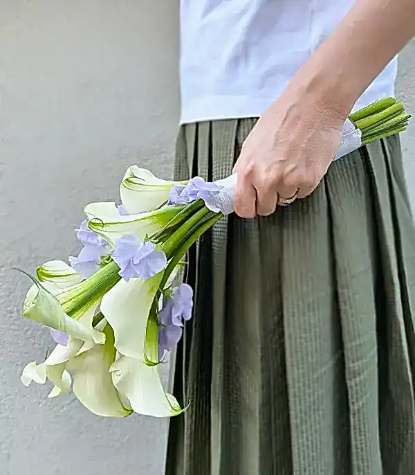 10 Beyaz Gala Lila Bahar Çiçekleri Gelin Buketi