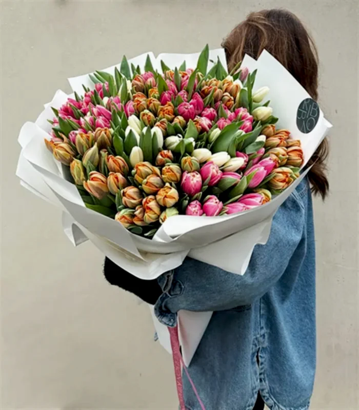 151 Pembe Turuncu Beyaz Lale Buketi Royal Deluxe