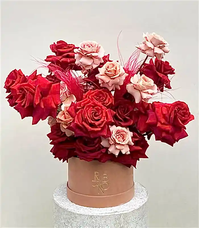 Devotion Toffee Kutuda Cappucino Kırmızı Gül Aranjmanı