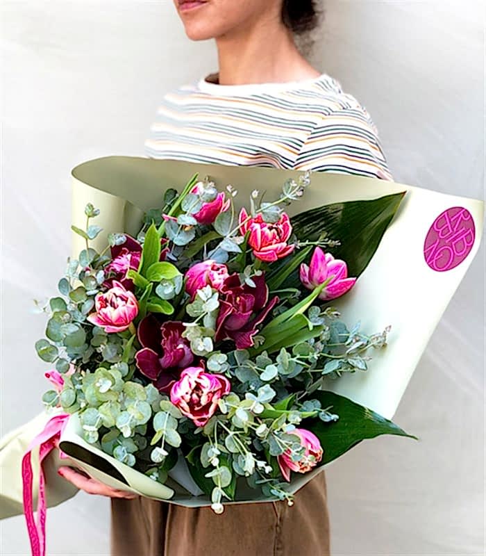 Aisha Okaliptüs Pembe Lale Buketi