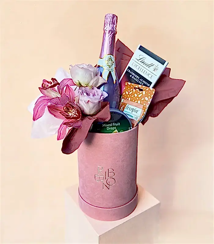 Alkolsüz Şampanyalı Kutlama Hediye Kutusu Pembe