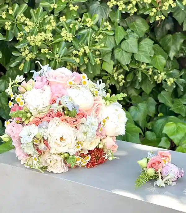 Aloura Lucas Şakayık Gül Lucas Gelin Buketi Damat Yaka Çiçeği Seti