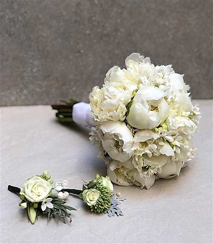 Annemarie 11 Beyaz Şakayık Gelin Buketi Damat Sadıç Yaka Çiçeği Seti