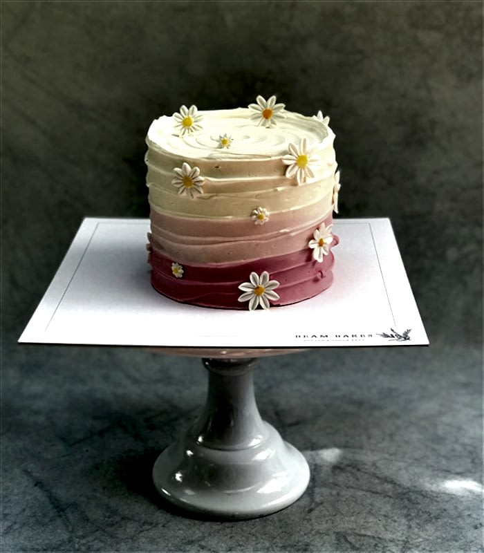 Beam Bakes Daisy Cake Yaş Pasta 4-6 Kişi