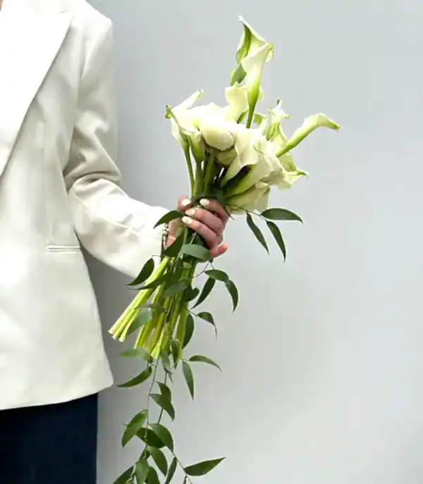 Beyaz Şakayık Gala Gelin Buketi