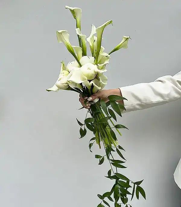 Beyaz Şakayık Gala Gelin Buketi