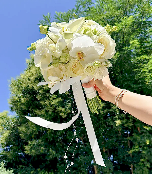 Blanche Beyaz Şakayık Gül Gala Orkide Gelin Buketi