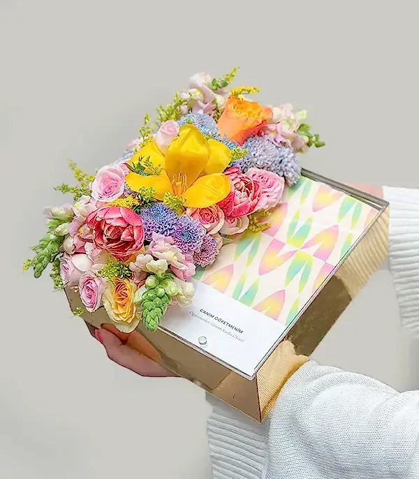 Canım Öğretmenim Rengarenk Çiçekler Çikolata Kutusu