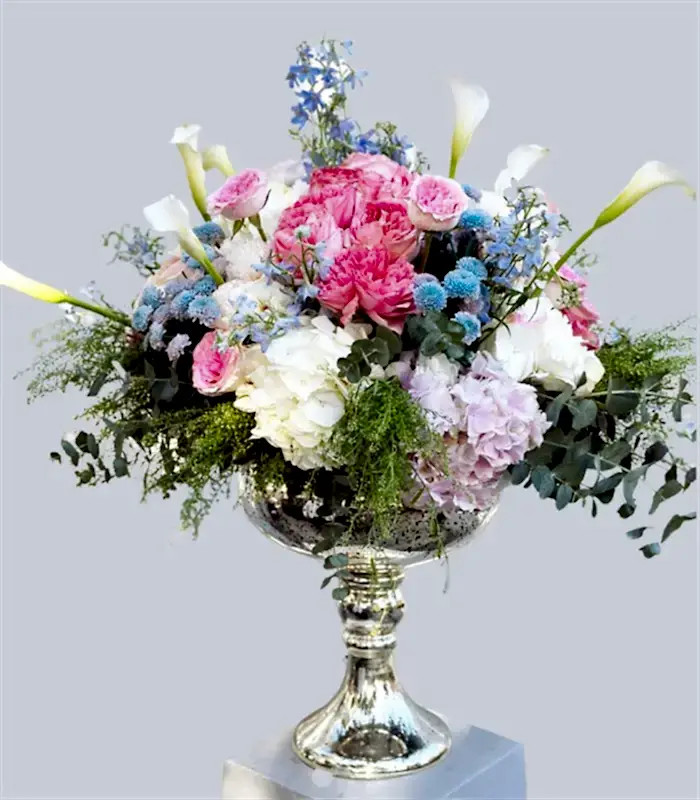 Celestial Panoramik Silver Ayaklı Vazoda Şakayıklı Royal Deluxe Aranjman