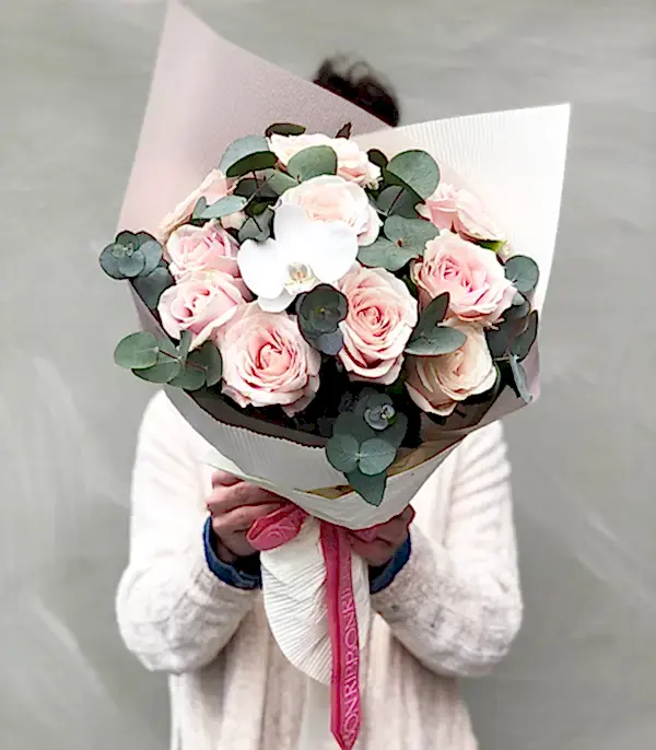 Claire Pembe Gül Buketi