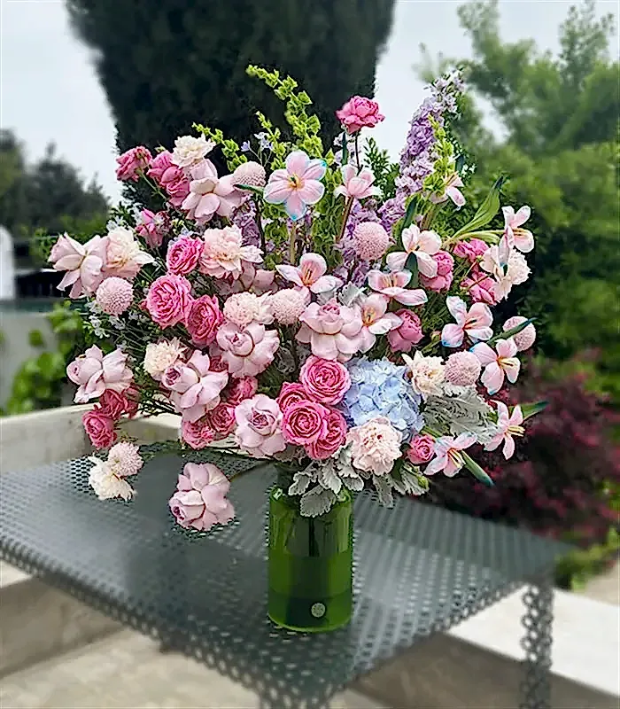 Cuore Fiorito Yeşil Vazoda Unicorn Lale Ortanca Şakayık Grand Deluxe Aranjman