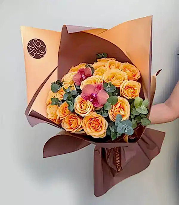 Deluxe 20 Kayısı Gül Buketi