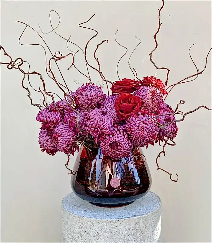 Eternal Amber Vazoda Bordo Anastasya Kırmızı Gül Aranjmanı