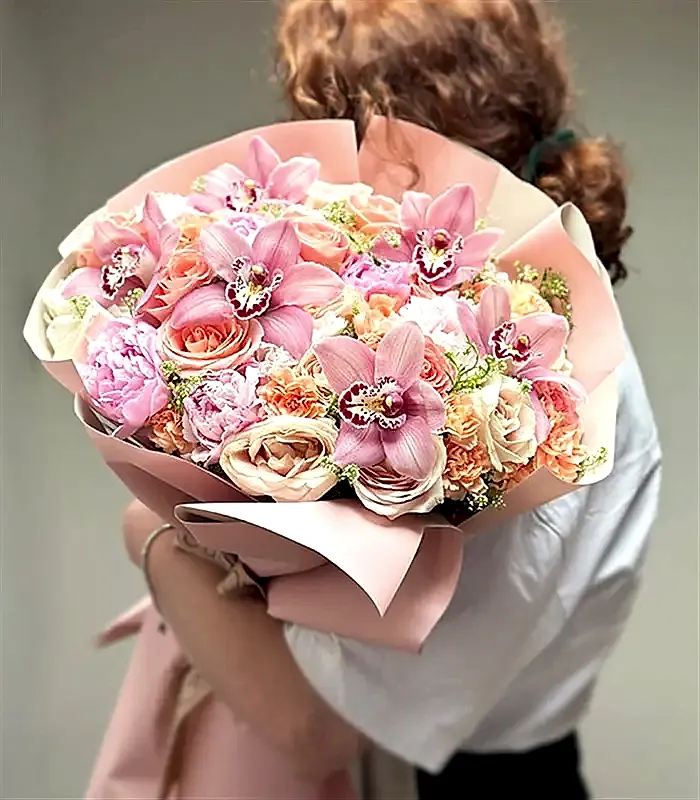 Fiorita Deluxe Pudra Şakayık Somon Gül Buketi