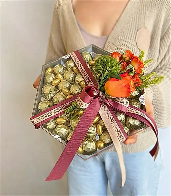 Gold Grand Deluxe 40Lı Yıldız Altıgen Ayna Çikolata Tepsisi