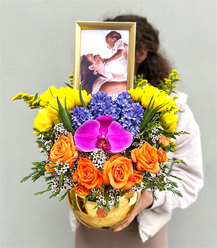 Gold Kişiye Özel Çerçeveli Sarı Lale Sümbül Aranjman