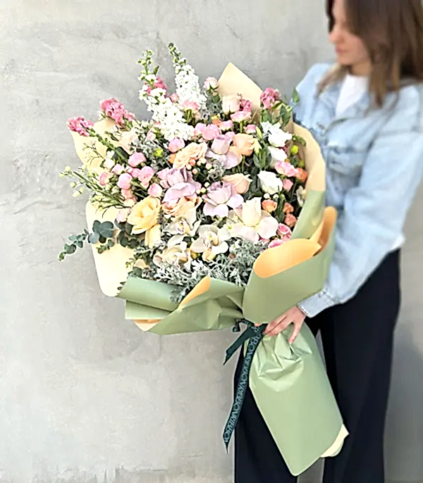 Grand Deluxe Pembe Beyaz Lila İsteme Söz Nişan Buketi