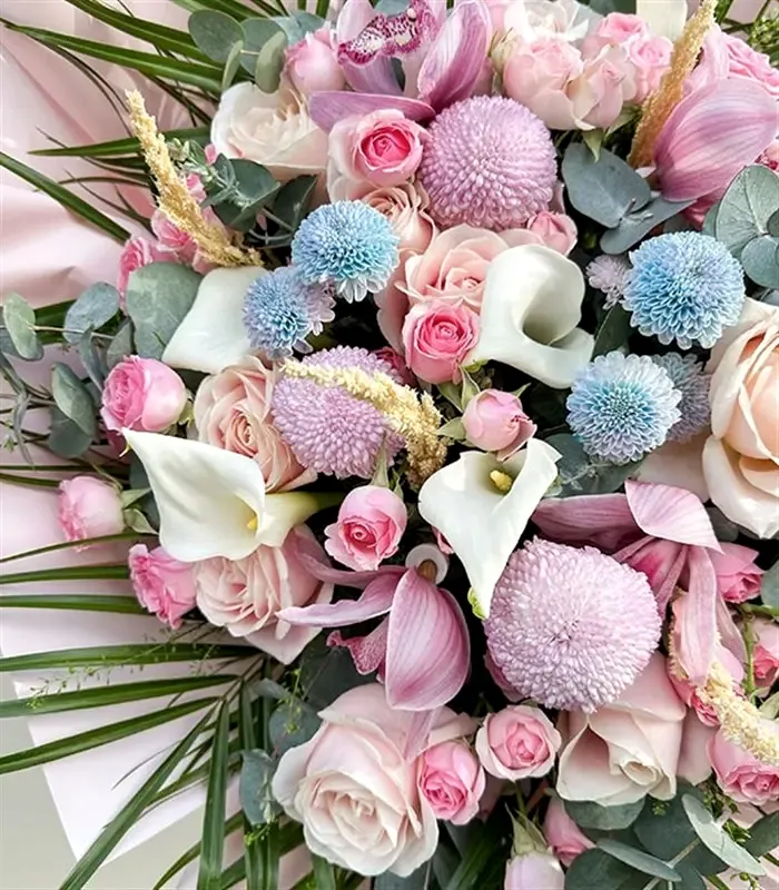 Grand Deluxe Pembe Gül Unicorn Krizantem Bahar Buketi