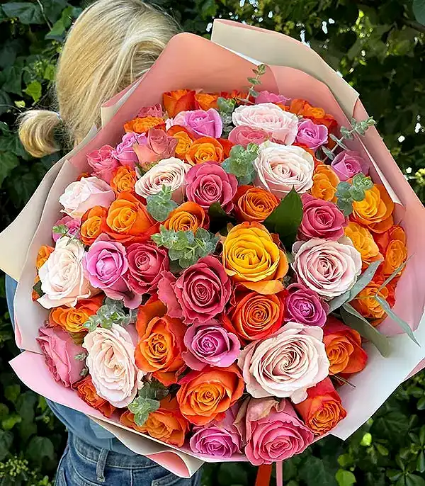 Grand Deluxe Pembe Turuncu 60 Gül Buketi