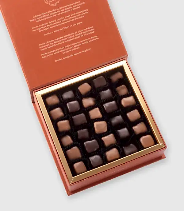 Harem Chocolate Taste of İstanbul Kutuda Çikolata Kaplı Fıstıklı Lokum