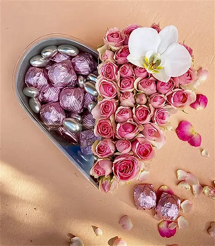 Kalp Çikolata Kutusu 22Li Yıldız Pembe Grand Deluxe