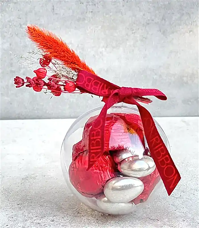 Kırmızı Çikolata Küresi