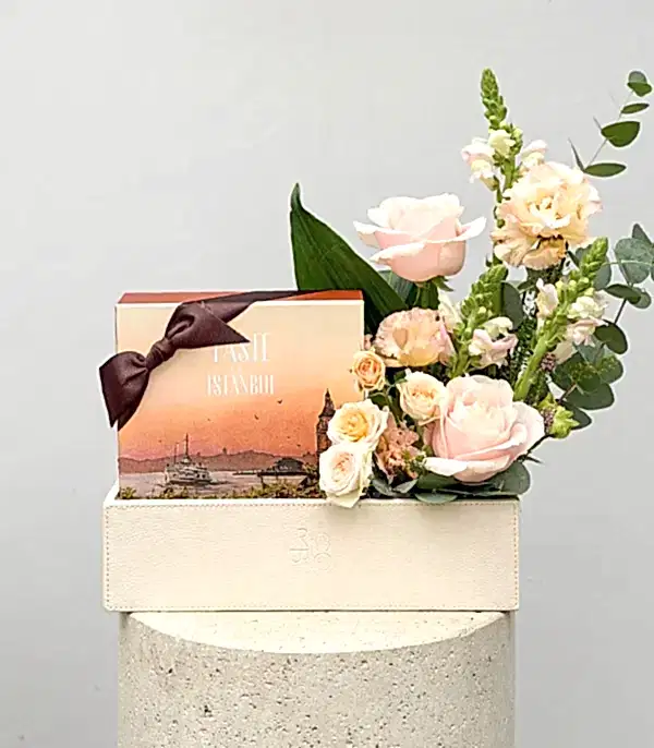 Krem Deri Kutuda Harem Chocolate Çikolatalı Lokum Çiçek Hediye Seti-1