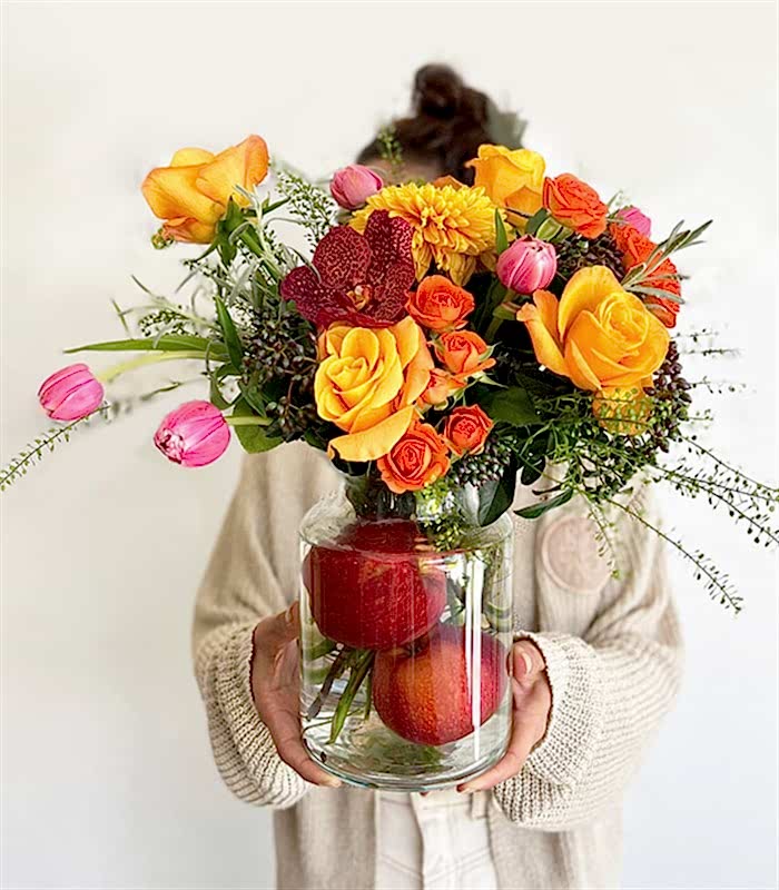 Mary Cam Vazoda Turuncu Gül Pembe Lale Elmalı Aranjman