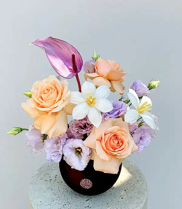 Mateo Mini Cam Vazoda Kayısı Gül Pastel Çiçekler