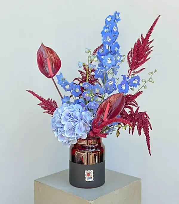 Palation Bloom Stamp Mavi Ortanca Delfinyum Aranjmanı