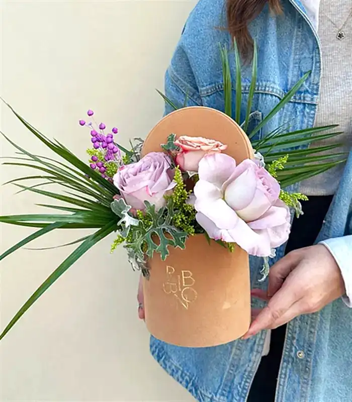 Paola Toffie Mini Kutuda Lila Gül Cappucino Aranjman