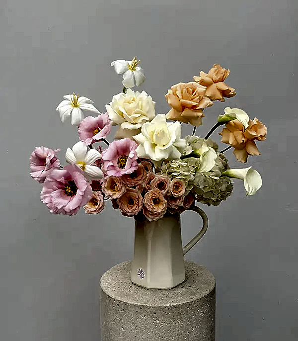 Pastel Poem Seramik Krem Sürahi Vazo Aranjman