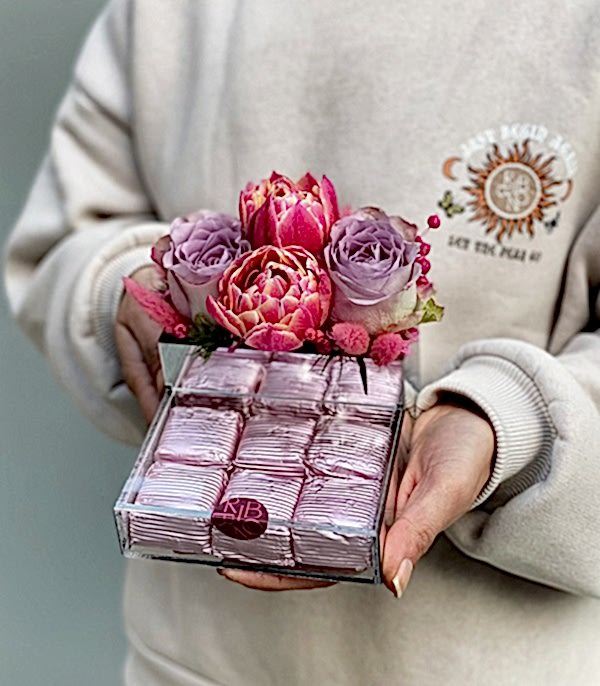 Pembe Lila Çiçekli Çikolata Mini Tepsi