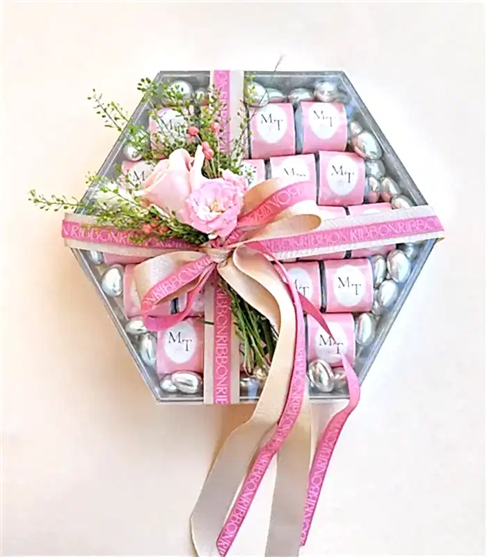 Pembe Silver Grand Deluxe İsme Özel 24Lü Söz Nişan Çikolata