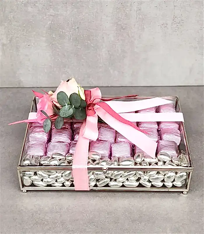 Pembe Silver Royal Deluxe 56Lı Cam Çikolata Kutusu