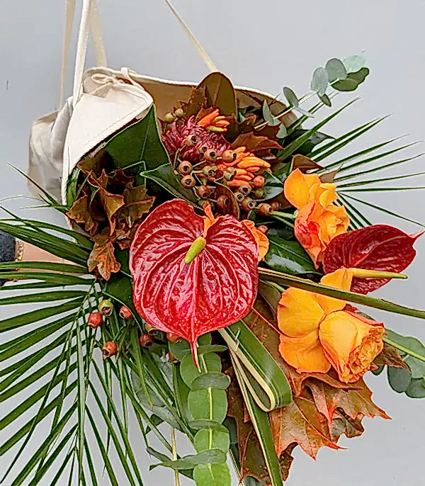 Promise Deluxe Kanvas Çiçek Taşıma Çantasında Sonbahar Buketi