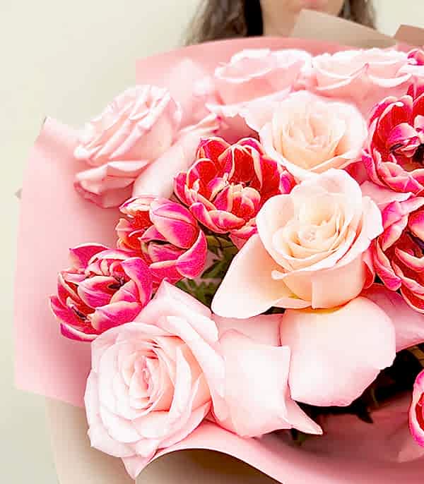 Quartz Deluxe Pembe Gül Lale Yaz Buketi