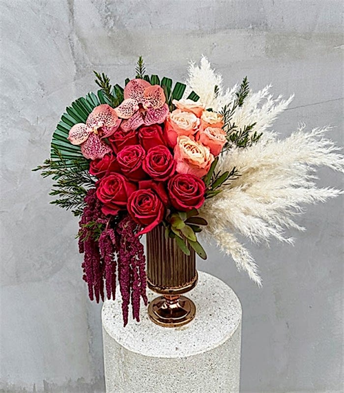 Regina Somon Kırmızı Gül Bakır Vazo Aranjman