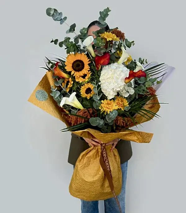 Sunset Orchard Beyaz Ortanca Ayçiçeği Gala Sonbahar Buketi