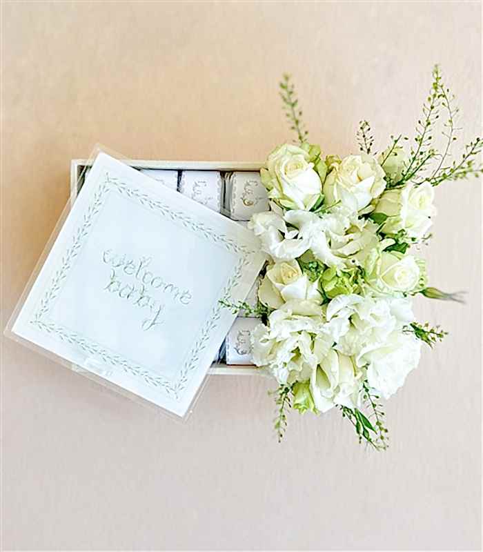 Welcome Baby İsme Özel 32Li Yenidoğan Bebek Tebrik Çikolatası Grand Deluxe